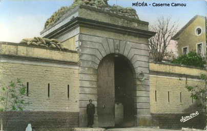 Fichier:Médéa Caserne Camou.jpg