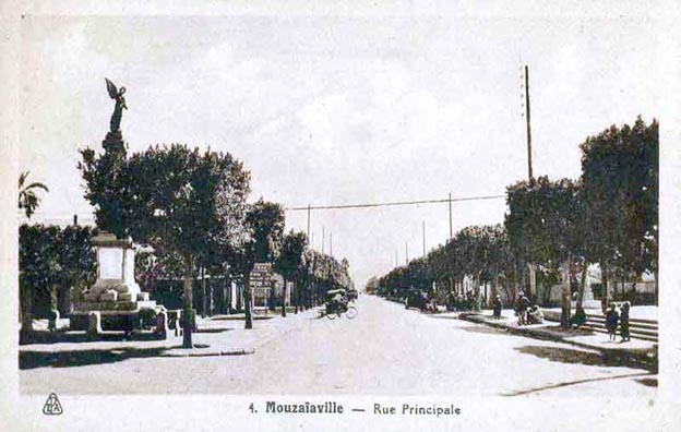 Fichier:Mouzaiaville Monument aux Morts.jpg