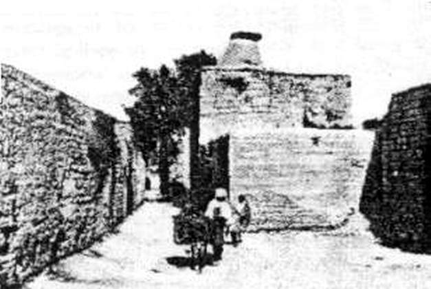 Fichier:Rempart Beja11.JPG