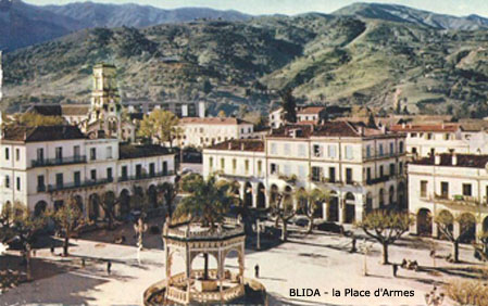 Fichier:Blida Place d'Armes.jpg