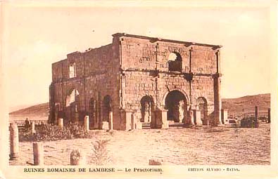 Fichier:Lambèse Praetorium.jpg