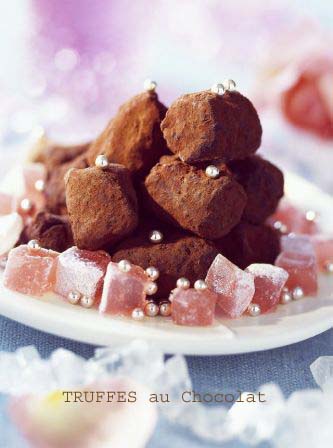 Fichier:Truffes au chocolat et loukoums.jpg