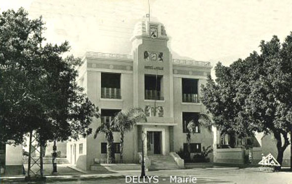 Fichier:Dellys Mairie.jpg