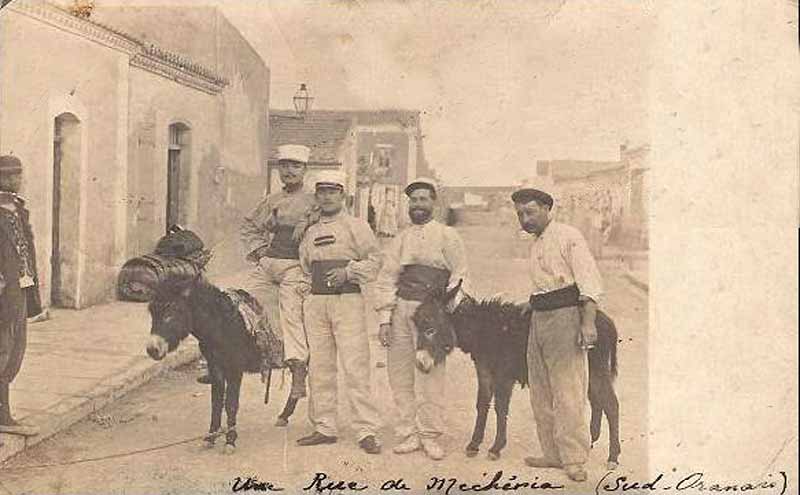 Fichier:Mecheria habitants.jpg