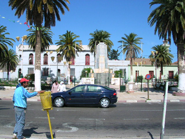 Fichier:Er-Rahel école primaire.JPG