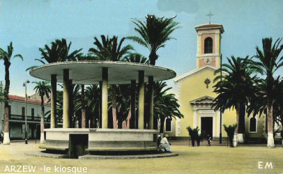 Fichier:Arzew Kiosque.jpg