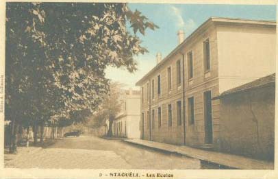 Fichier:Staoueli Ecoles.jpg