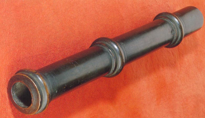 Fichier:Bombarde 39mm 1390.jpg