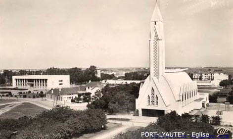 Fichier:Port-Lyautey Eglise.jpg