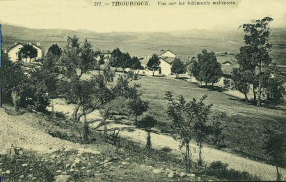 Fichier:Teboursouk Bâtiments militaires.jpg