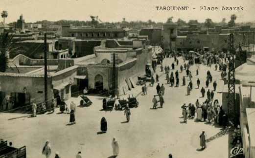 Fichier:Taroudant Place Azarak.jpg