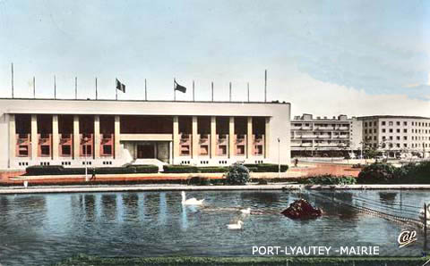 Fichier:Port-Lyautey Mairie.jpg