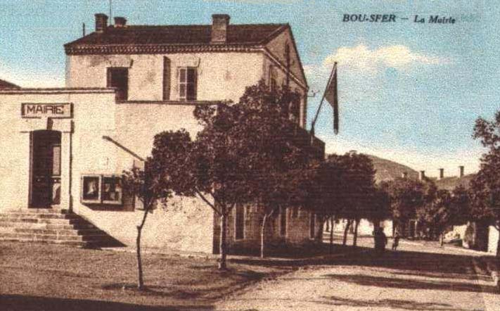 Fichier:Bou-Sfer Mairie.jpg