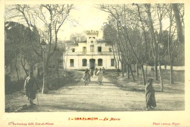 Fichier:Dra el Mizan Mairie.jpg