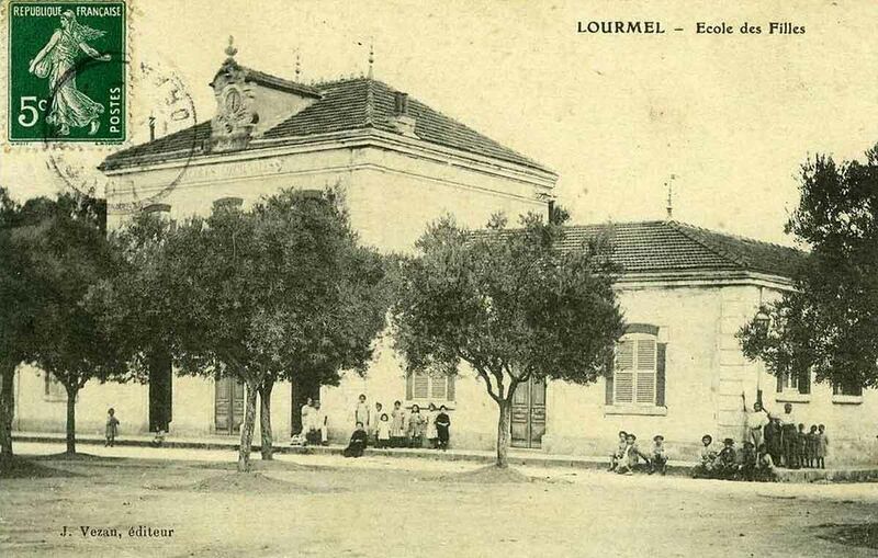 Fichier:Lourmel ecole filles.jpg