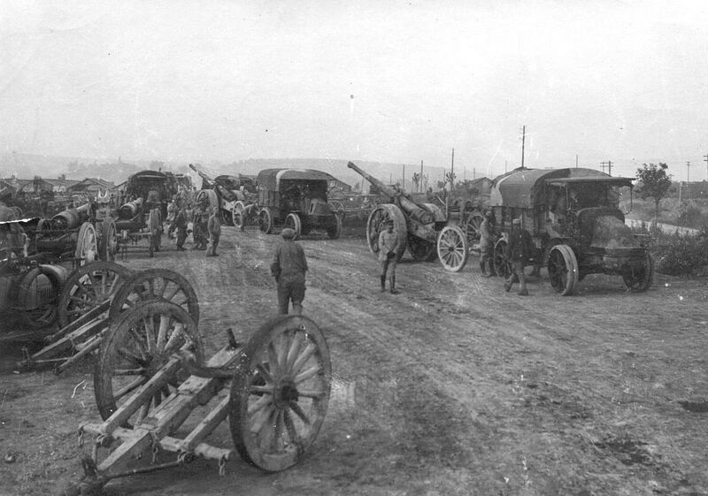 Fichier:Parc artillerie.jpg