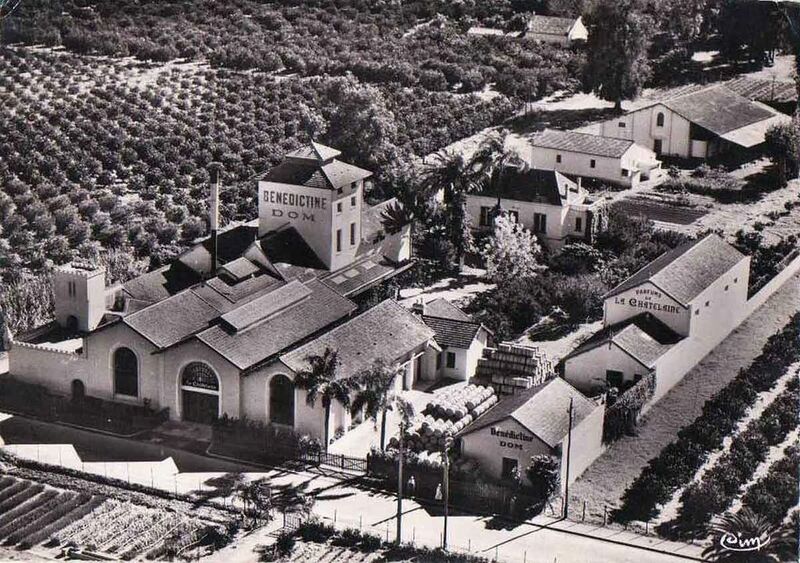 Fichier:1024px-Bfk chatelaine avion.jpg