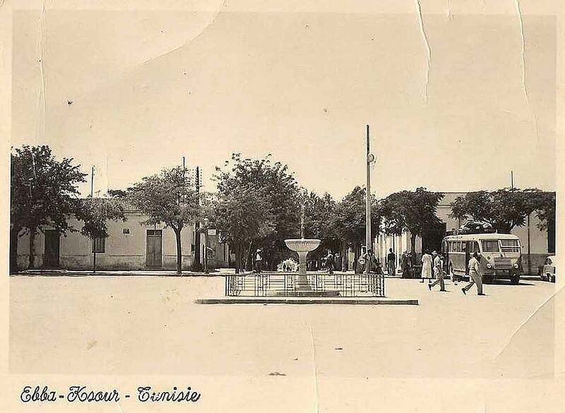 Fichier:Ebba ksour place2france.jpg