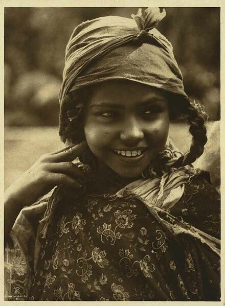 Fichier:Tunisie fille.jpg
