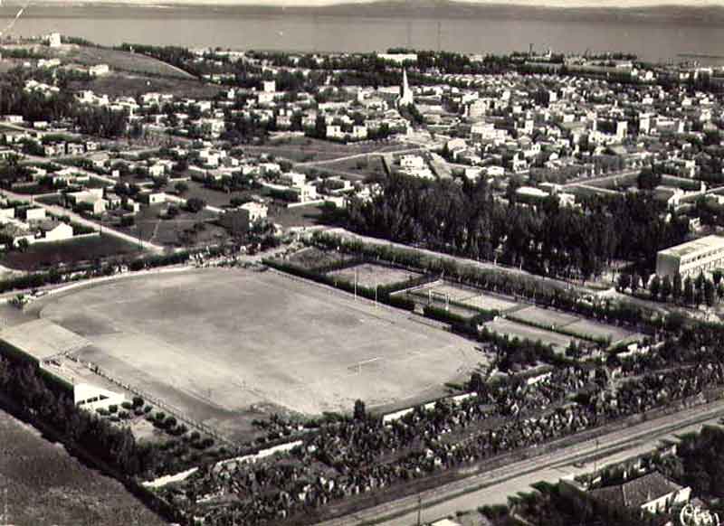 avion_stade.jpg